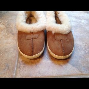 Ugg suede slippers